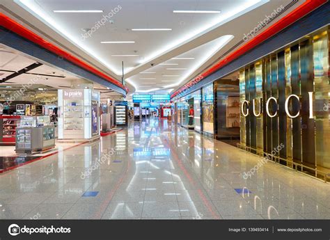 aeroport dubai gucci|Shops and stores in Dubai Airport.